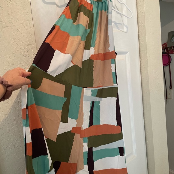 Colorblock Romper - Picture 3 of 3